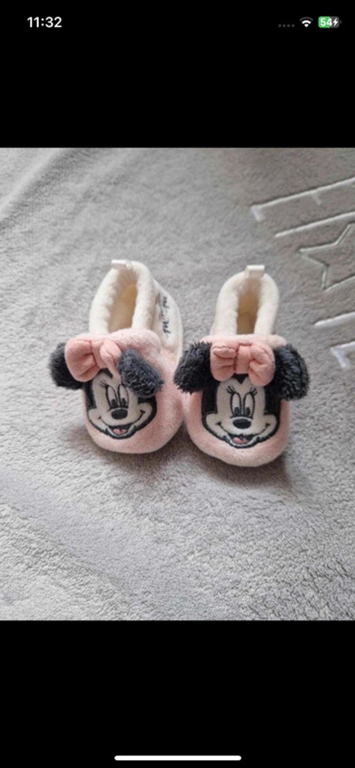 Chaussons bébé minnie - photo numéro 1