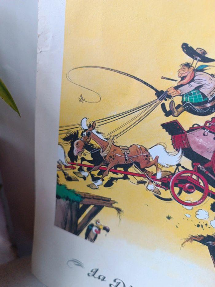 Affiche image dessin murale atlas lucky Luke Dargaud 2002 diligence mail carriole charette carriage - photo numéro 7