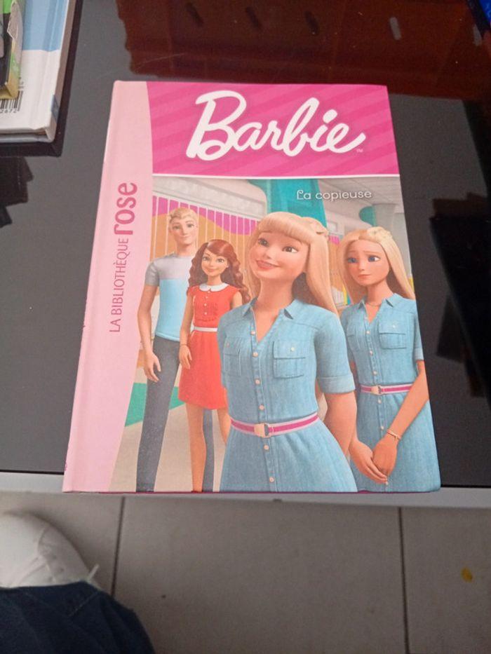 Livre barbie - photo numéro 1