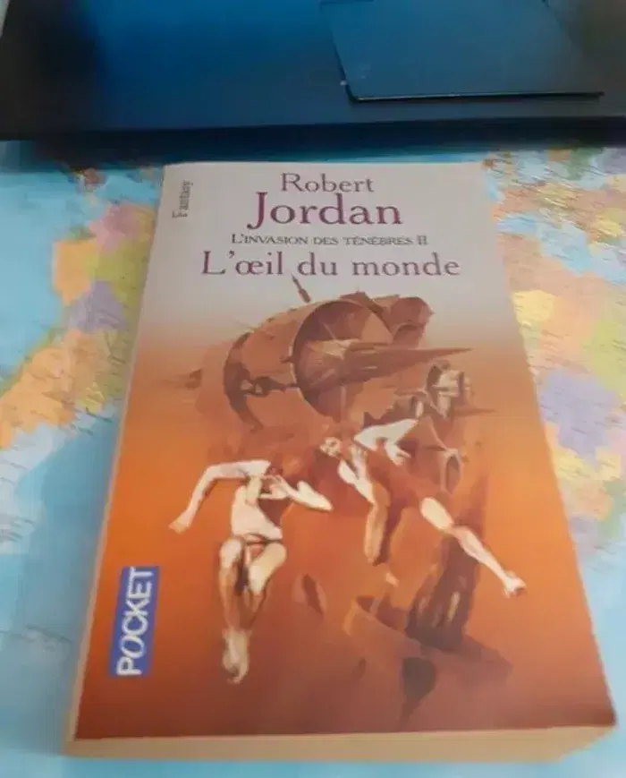 Livre L'invasion Des Ténèbres Ii : L'oeil Du Monde - robert jordan tbe