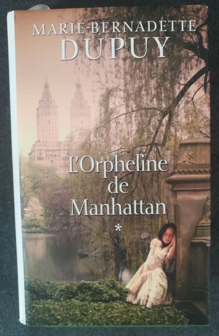 Livre L'Orpheline de Manhattan - photo numéro 1