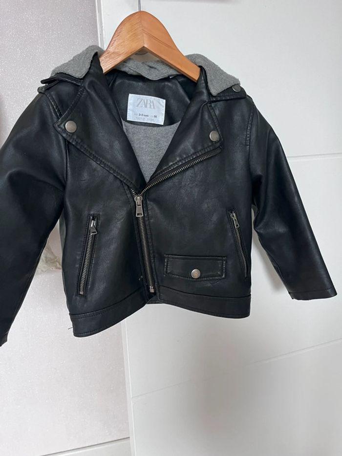 Veste en cuir à capuche Zara 2-3 ans - photo numéro 1