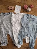 Lot 3 pyjamas