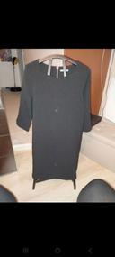 Robe Camaïeu noire neuve taille 44. Epaisse. Manches 3/4.