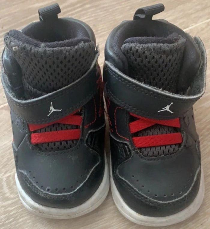 🛑 basket bébé Jordan 🛑T19.5 - photo numéro 1