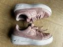 Nike air force one rose très bon état 38,5