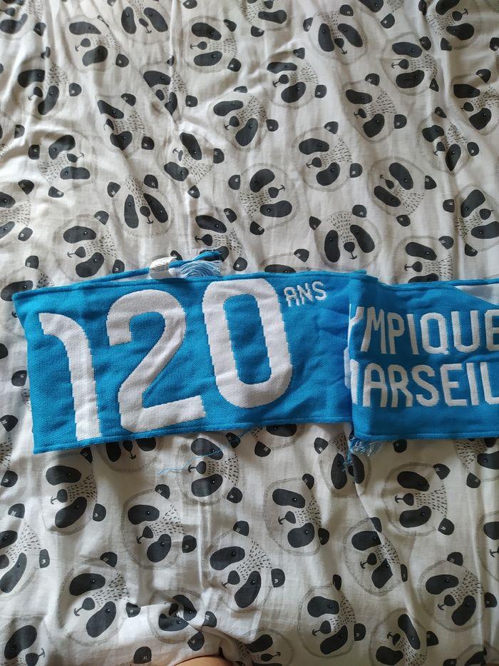 Écharpe 120 ans de l om - photo numéro 1