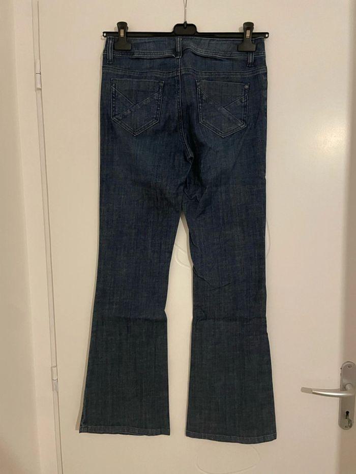 Jean bleu foncé taille haute coupe flare bas évasé large 3 suisses taille 36 - photo numéro 4