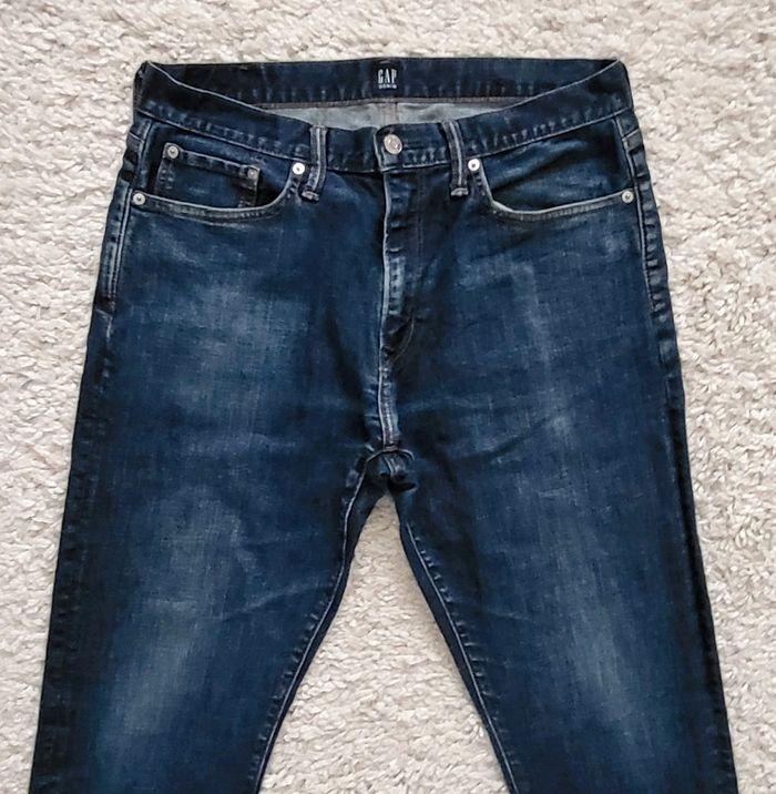 Jean droit bleu foncé Gap Taille 42 - photo numéro 2