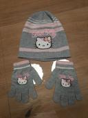 Ensemble bonnet gants Hello kitty 6 ans