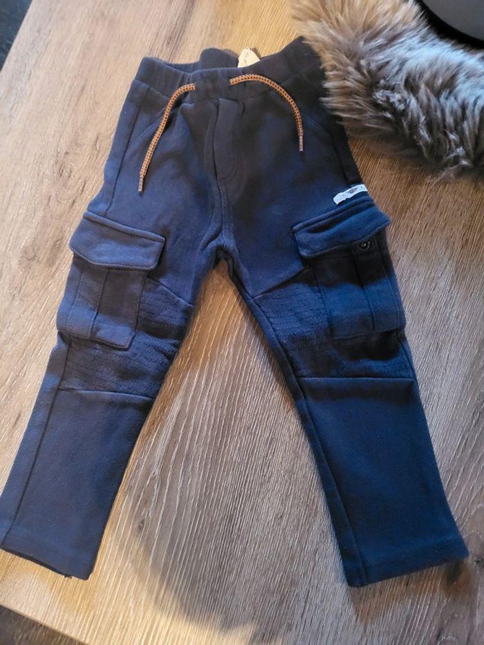 Pantalon Ikks 2ans - photo numéro 1