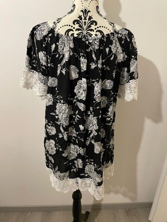 Robe de plage noir et blanc à fleurs dentelle bas et bras best live taille 40 - photo numéro 4