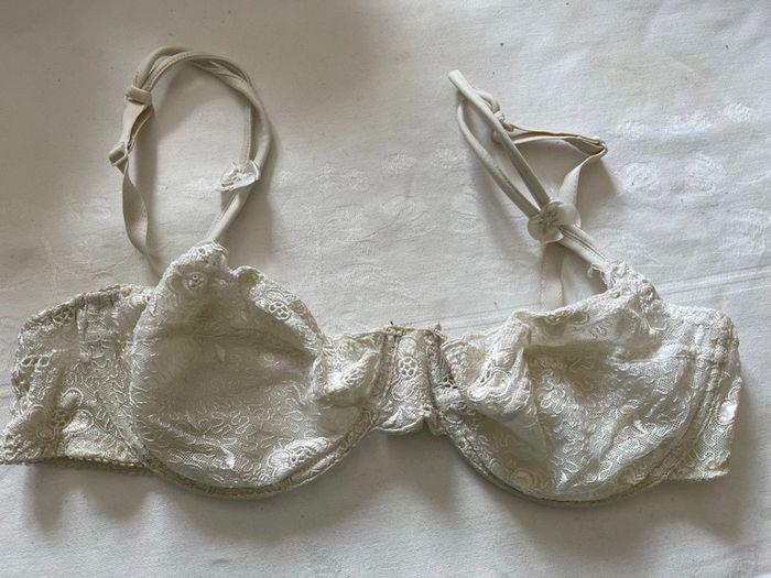 Soutien gorge blanc dentelle - photo numéro 2