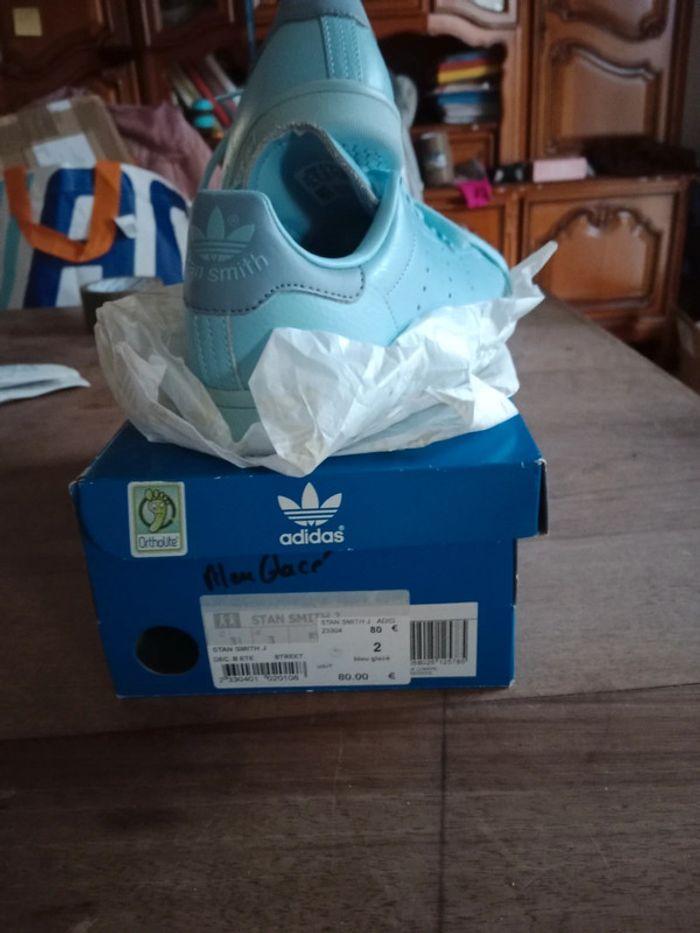 Basket Adidas édition limité bleu glacé fille 35 - photo numéro 4