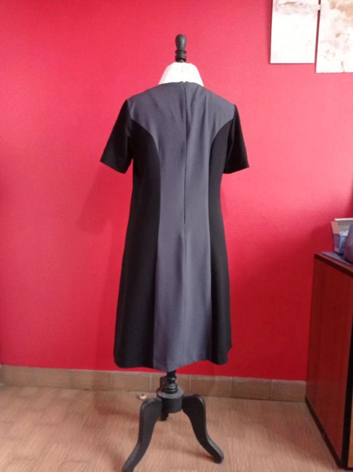 Elégante Robe Damart Noire/grise taille 42 - photo numéro 8