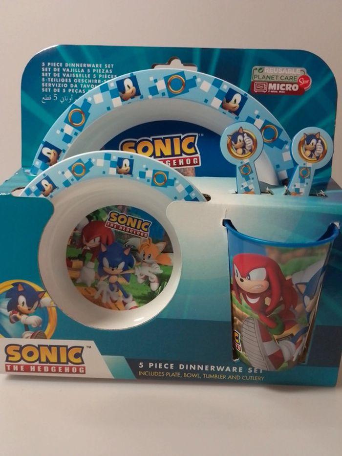 Sonic Set vaisselles 5 pièces en plastique pour enfant - Produit Neuf - photo numéro 3