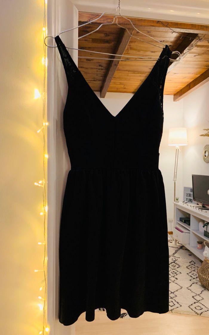 Petite robe noire Zara - photo numéro 3