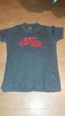 T-shirt  Nike