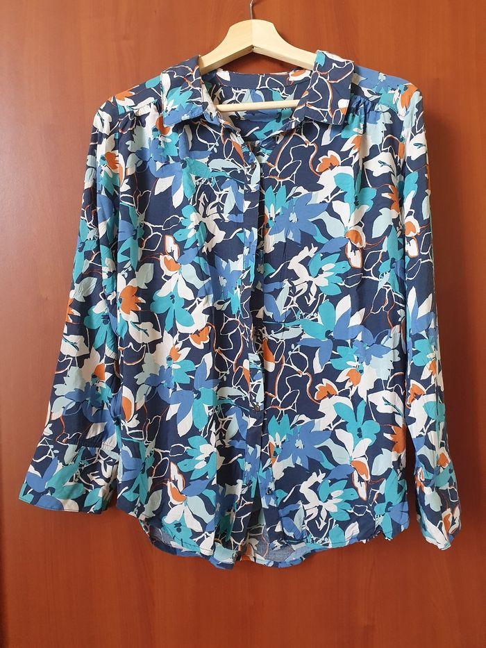 Chemise bleue à motifs fleuris - photo numéro 1