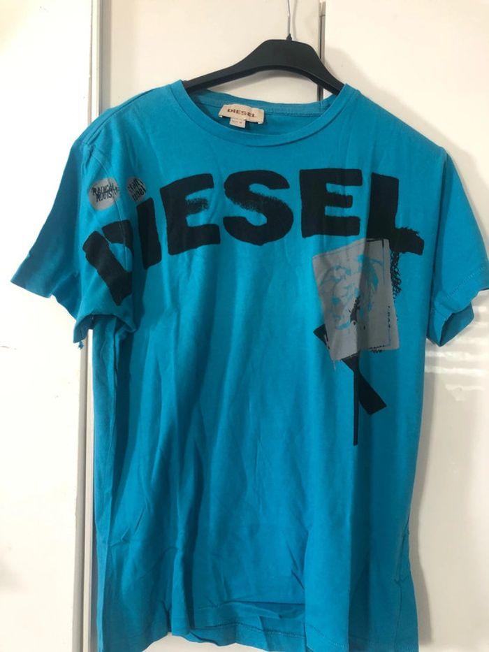 T shirt Diesel . Taille M - photo numéro 1