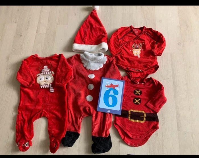 Lot pyjamas et bodies noël 6 mois