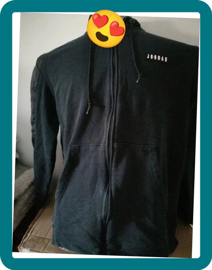 Pull Nike taille xl - photo numéro 1