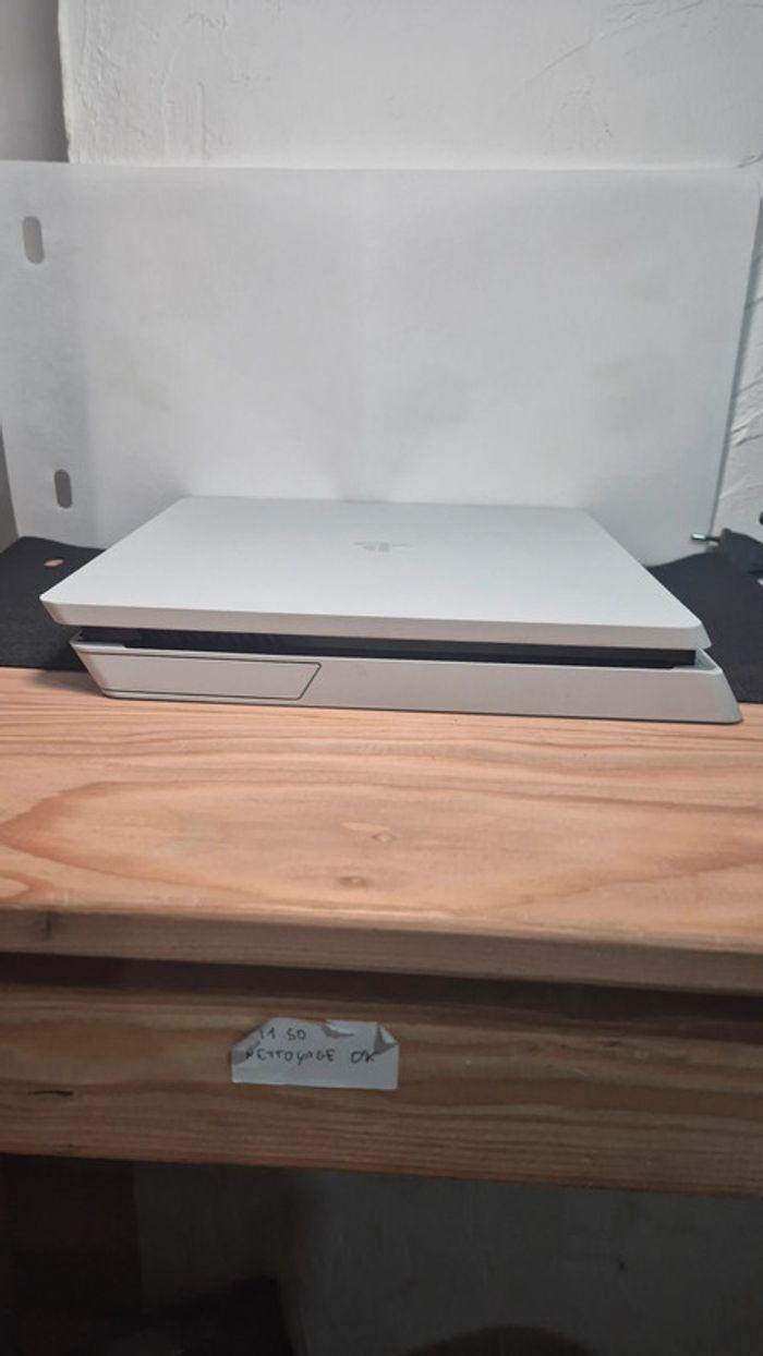 PS4 Slim Blanche - Firmware 9.00 - Reconditionnée - photo numéro 7