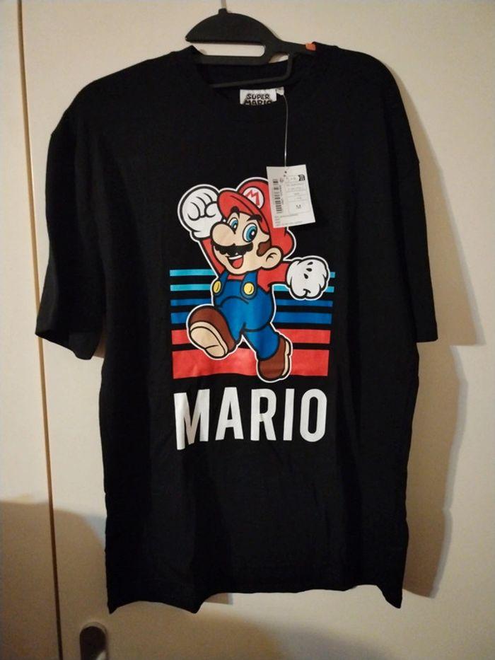 T-shirt super Mario M - photo numéro 1