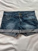 Short jean