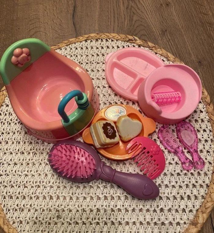 Jouets pour toilette de poupée - photo numéro 2