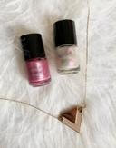 LOT Collier doré  + 2 vernis