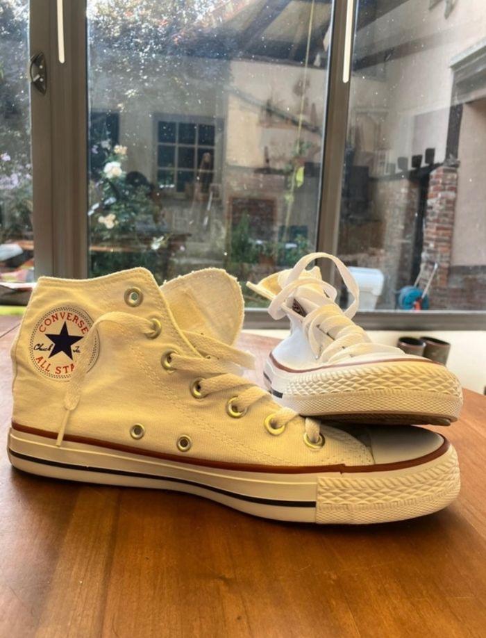 Converse haute blanche neuve T.39 - photo numéro 1