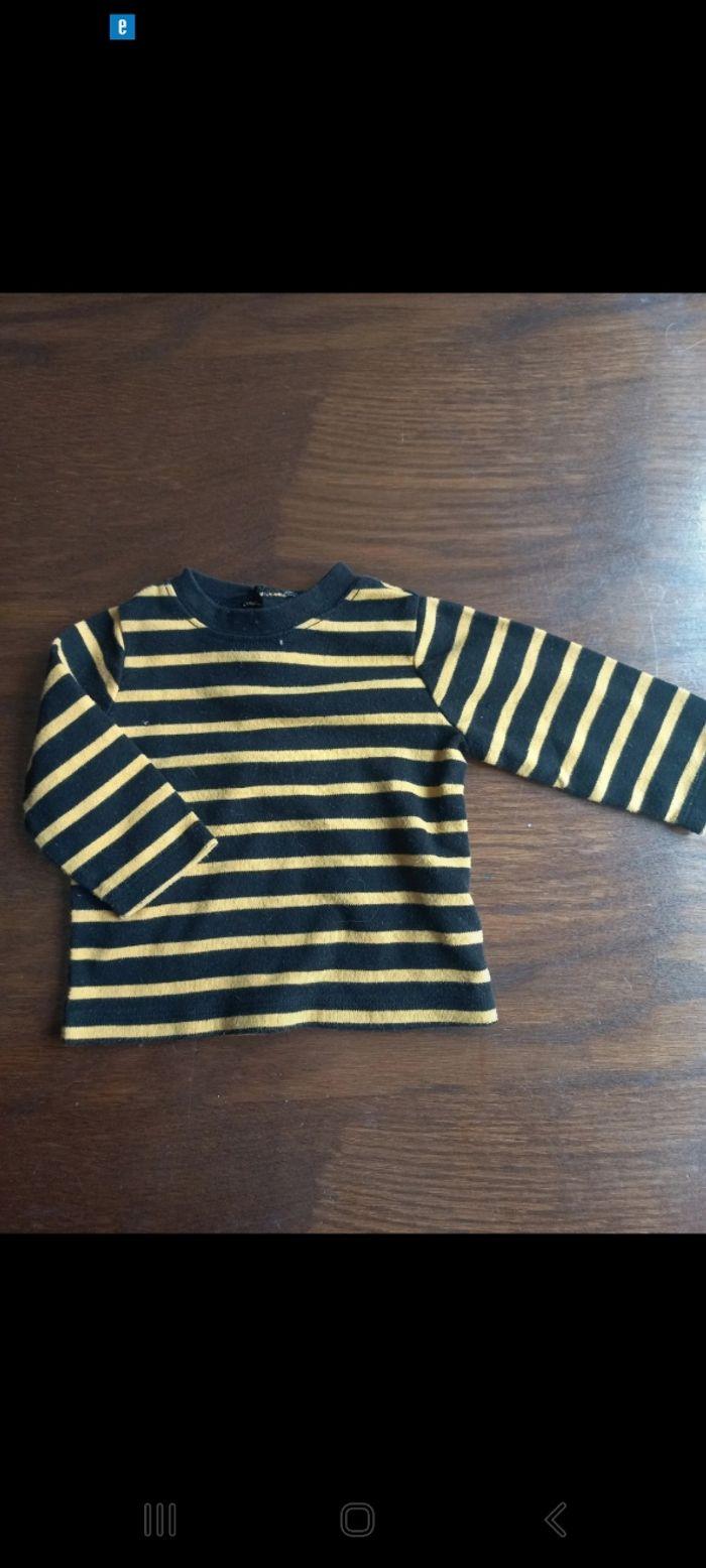 Pull rayé  noir et jaune - photo numéro 1