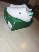 Basket Lacoste taille 25