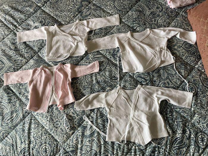 Lot de 4 brassières 3 mois