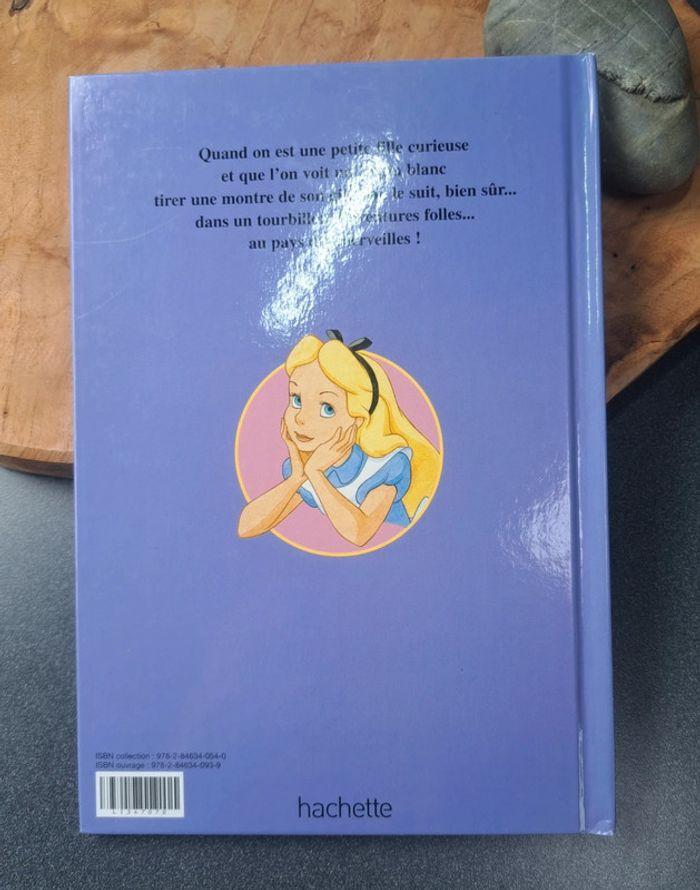 Livre Disney Alice au pays des merveilles collection Hachette - photo numéro 4