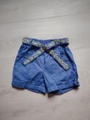 Short fille. Taille 5 ans