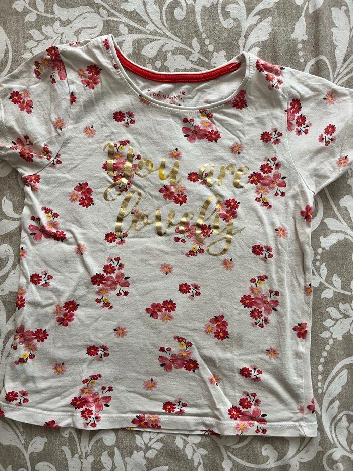 Tee shirt fille fleuri 6/7 ans - photo numéro 1