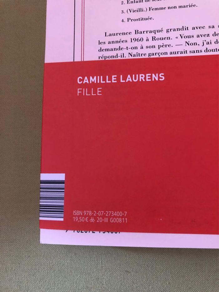 Livre FILLE  Camille Laureens - photo numéro 4