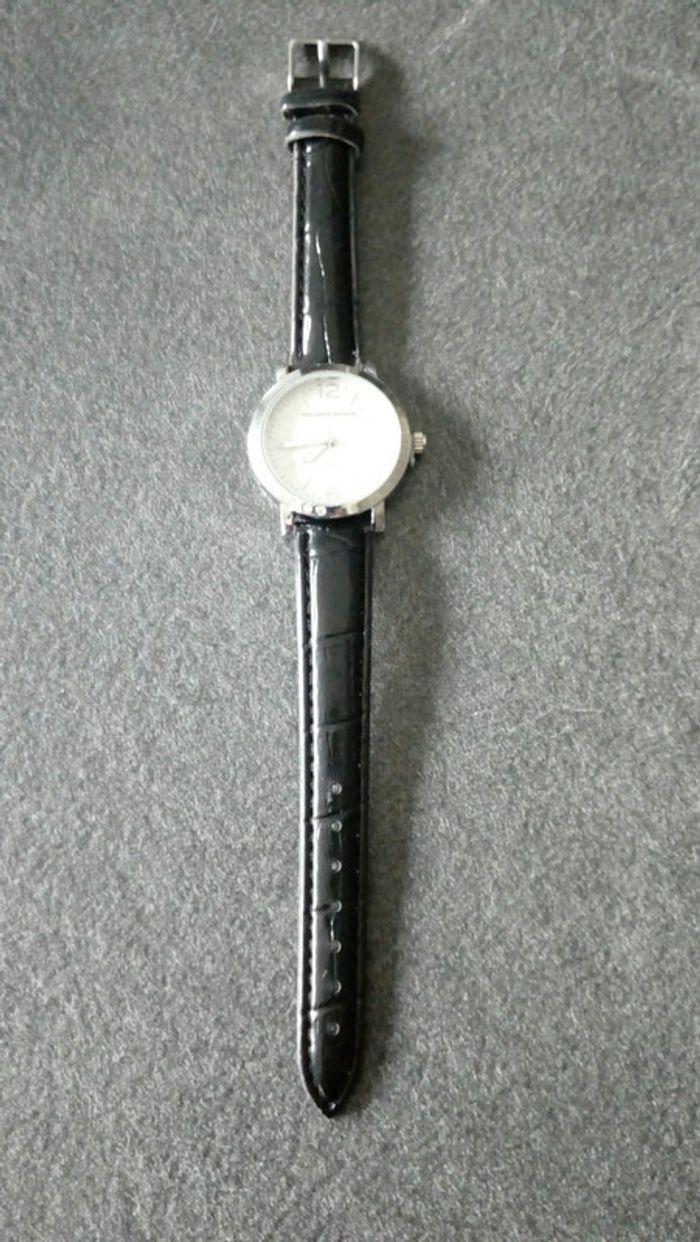 Montre femme - photo numéro 2