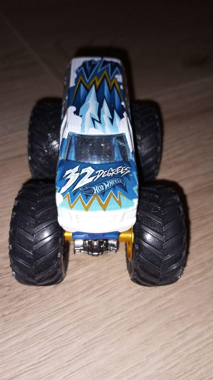 Monster Truck Hot Wheels - photo numéro 2