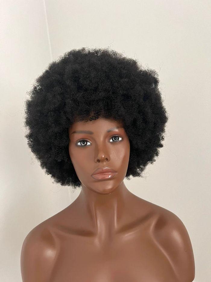 Perruque afro cheveux crépus brune foncé/ noire - photo numéro 4