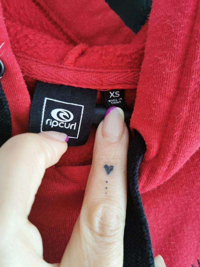 Sweat à capuche Rip curl rouge taille XS ou 14 ans - photo numéro 3