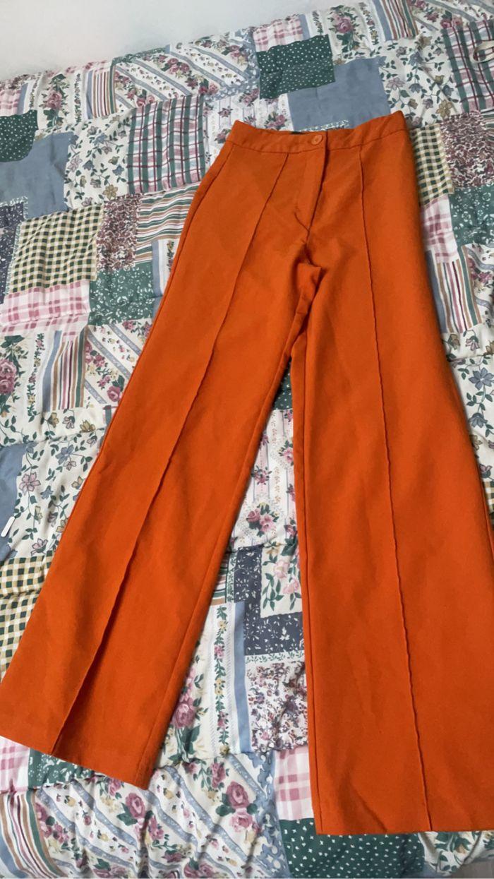 bas costume orange