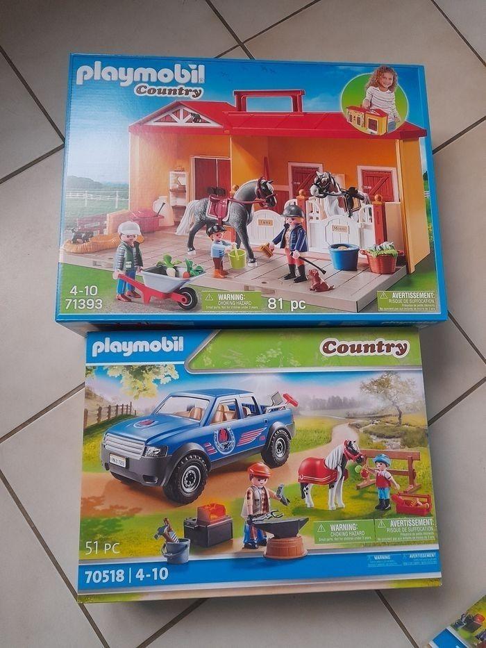 Playmobil chevaux écurie et maréchal ferrant neufs