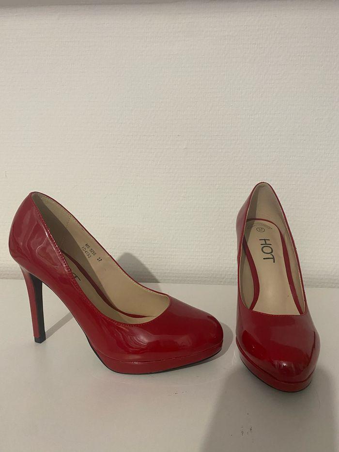 Chaussure rouge vernis - photo numéro 3