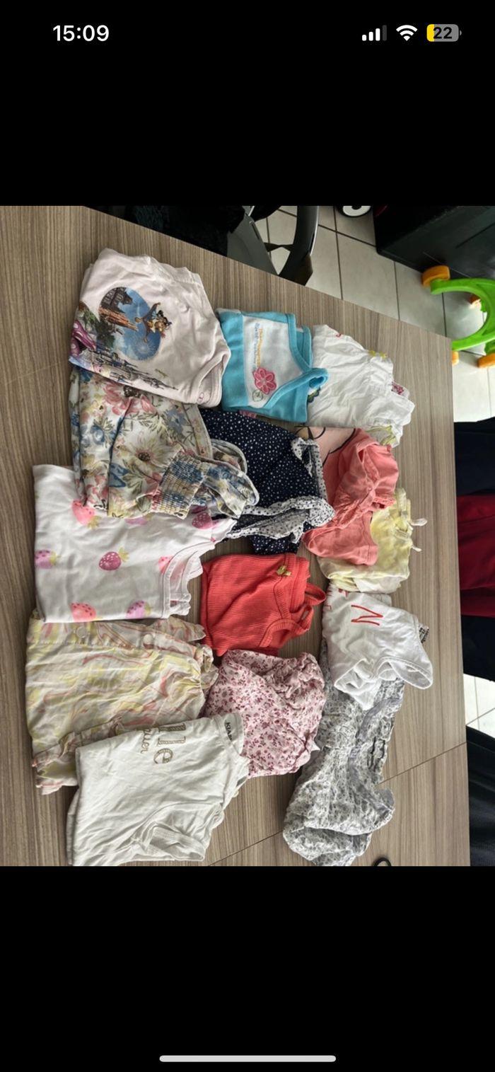 Lot de 41vêtements 18 à 24 mois été fille - photo numéro 2