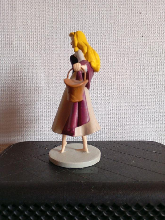 Figurine Hachette Belle au bois dormant Disney - photo numéro 2