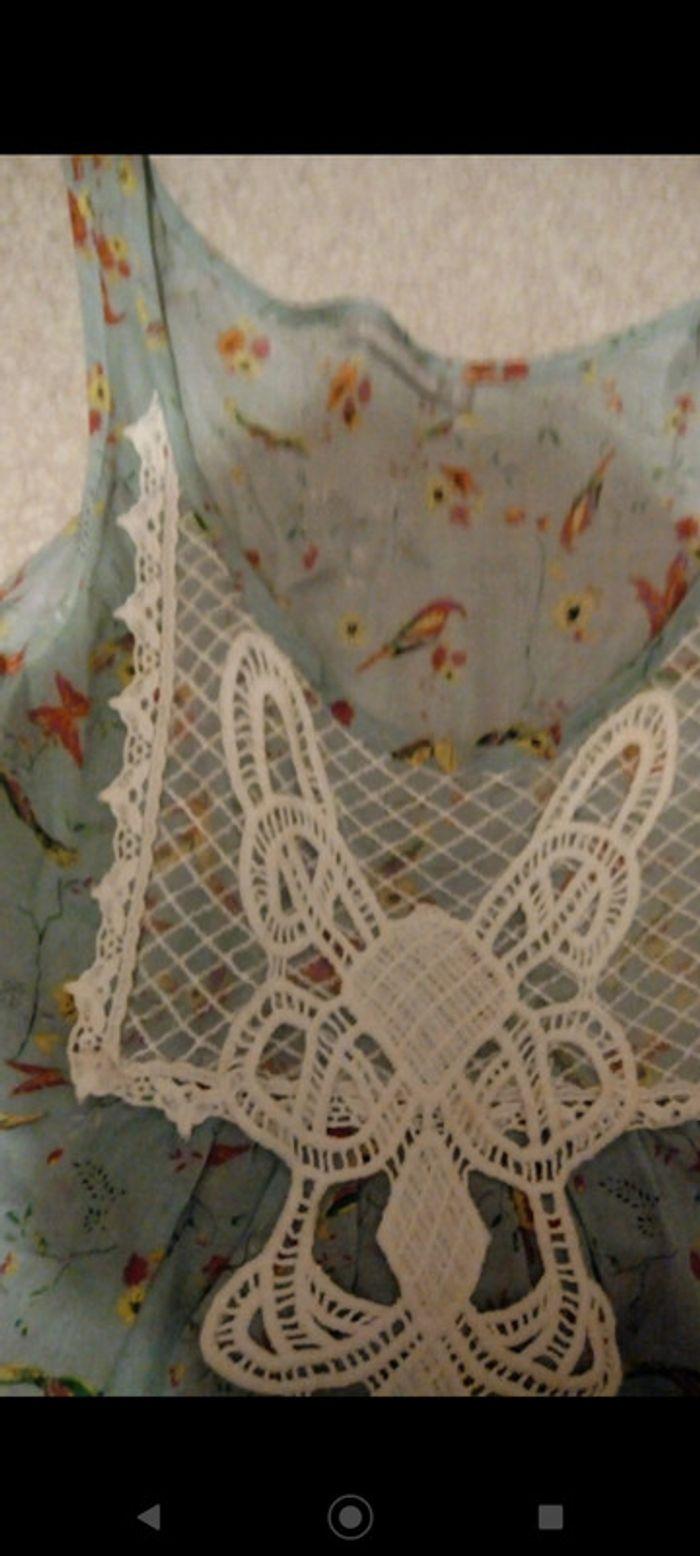 Débardeur tunique avec oiseau et papillon, plastron en crochet macramé - photo numéro 2