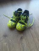 Chaussures de sport en salle Hummel